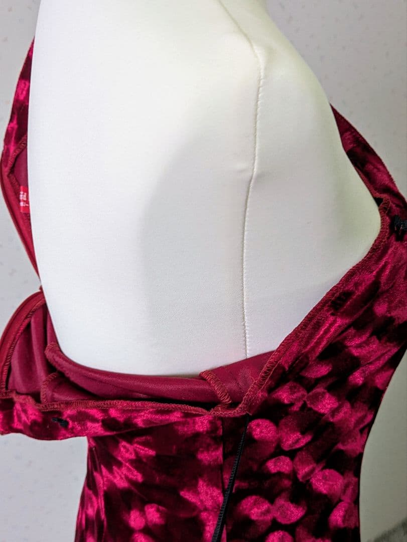 マウナロア　フラダンスドレス　ワンショルダー赤ロング　レースのケープ付　M-L