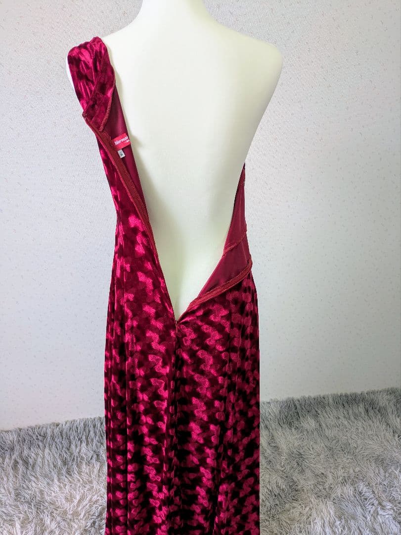 マウナロア　フラダンスドレス　ワンショルダー赤ロング　レースのケープ付　M-L