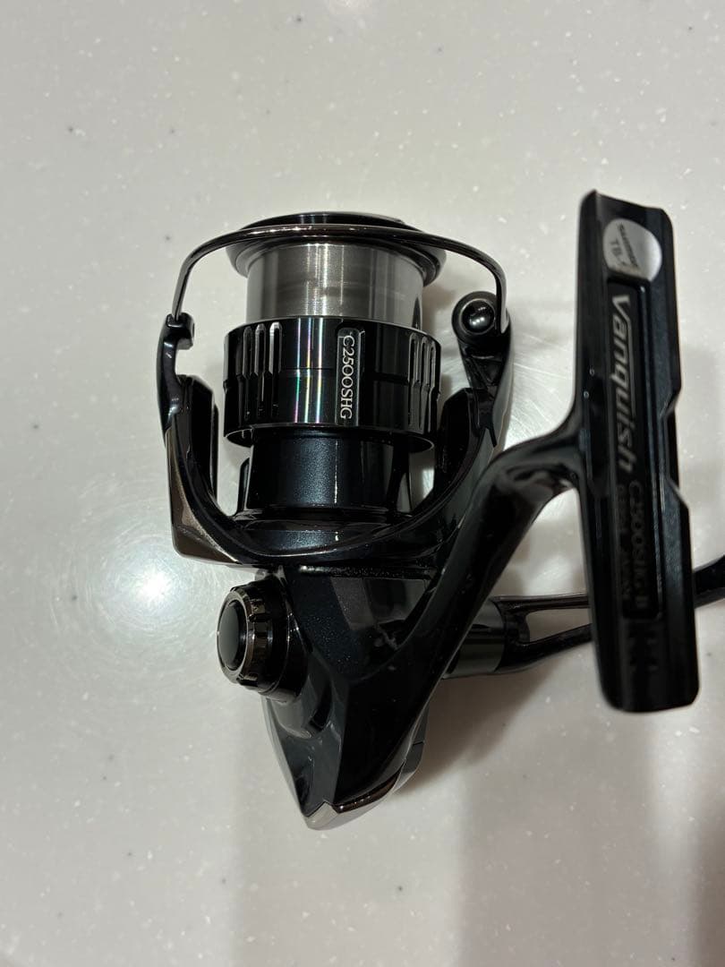 極美品 19ヴァンキッシュ C2500SHG シマノ Vanquish
