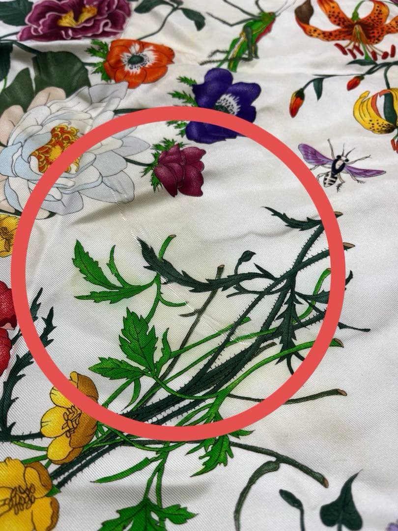 a0106-5オールドグッチ　Gucci フローラ　大判　ストール　花　シミあり