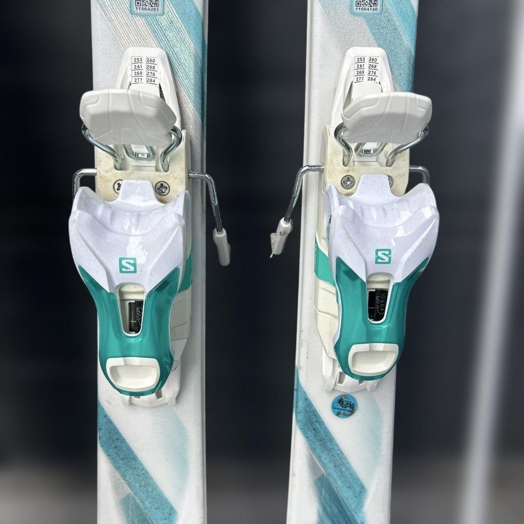 サロモン　キアナ　137cm スキー板　スキーブーツ　ストック　23.5cm