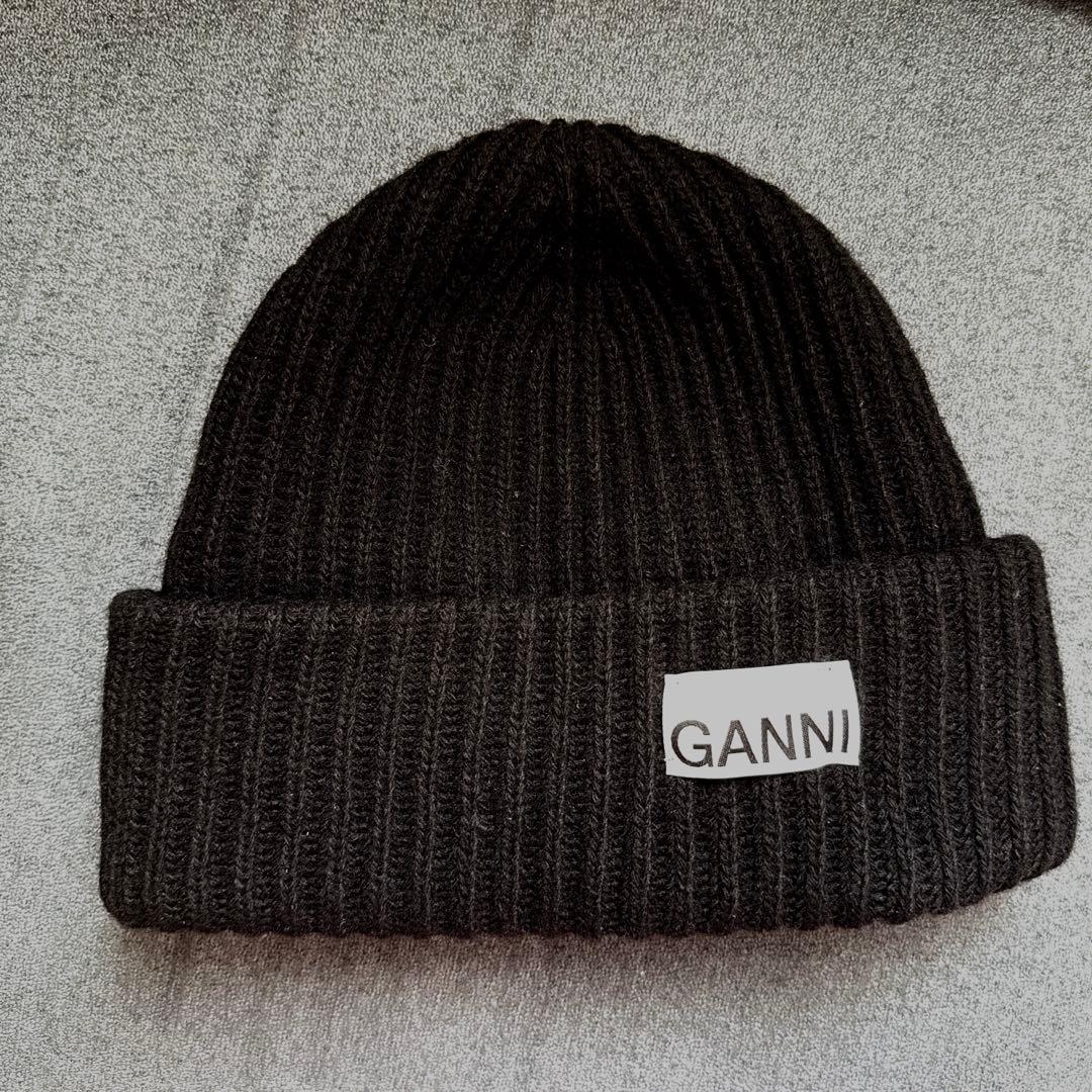 GANNI ビーニー　黒