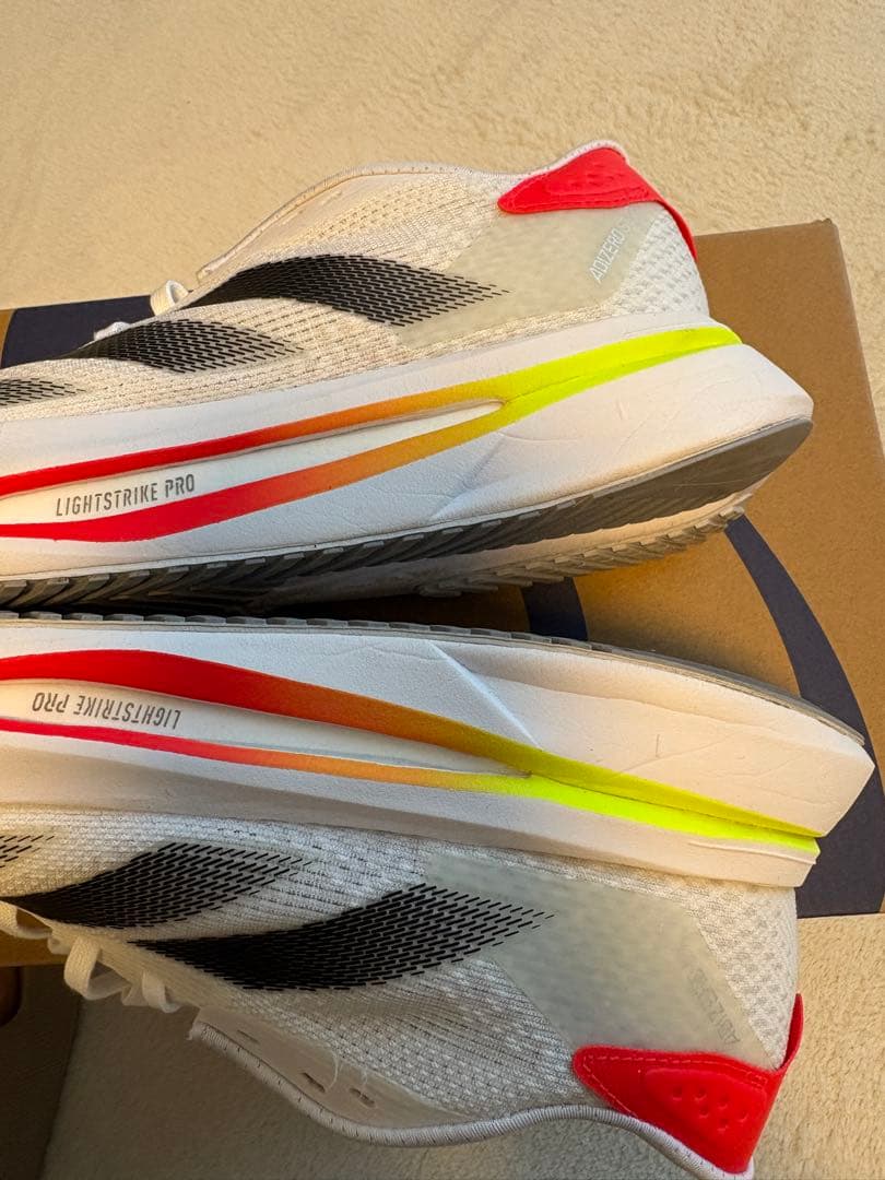 adidas アディゼロＳＬ２　23.5cm