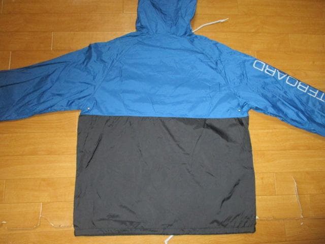 THRASHER MAGAZINE　スラッシャー　アノラック　USAーL　未使用