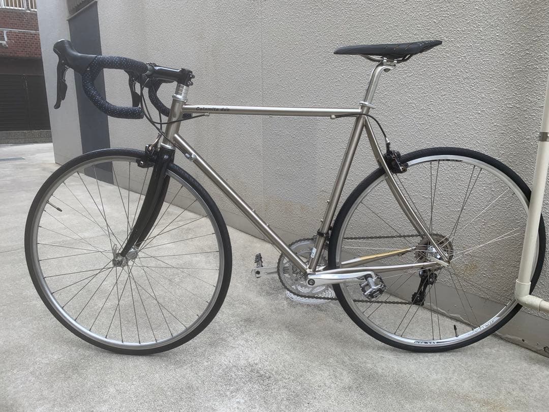 Calamita due ロードバイク