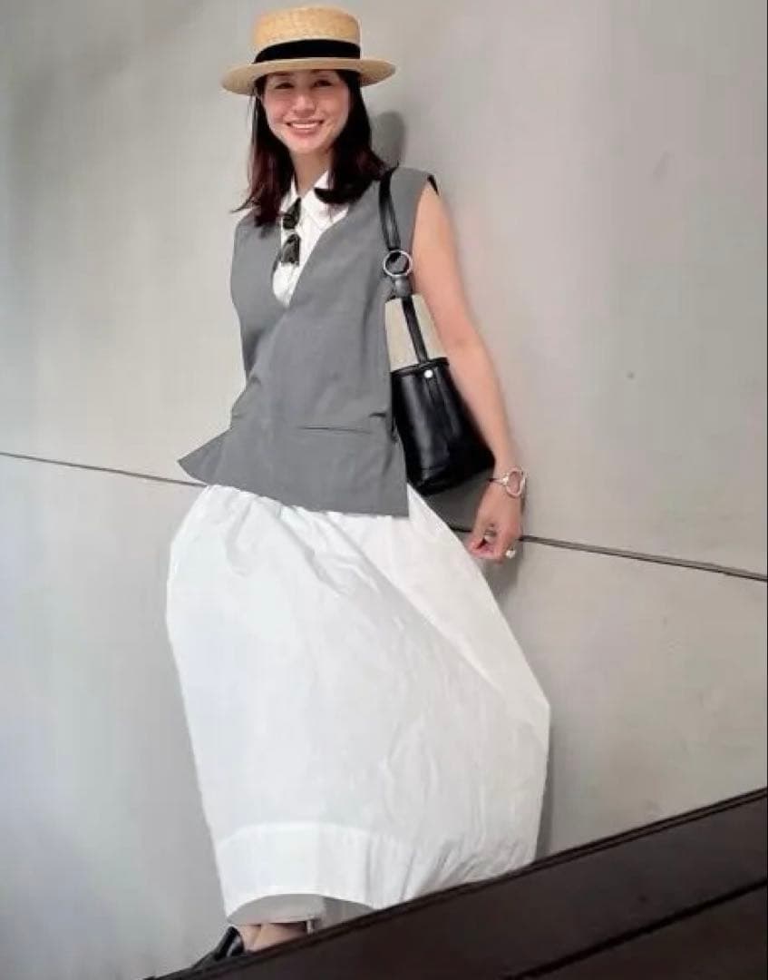 井川遥さん　loin. ロワン ウールベスト グレー 日本製 定価46,200円