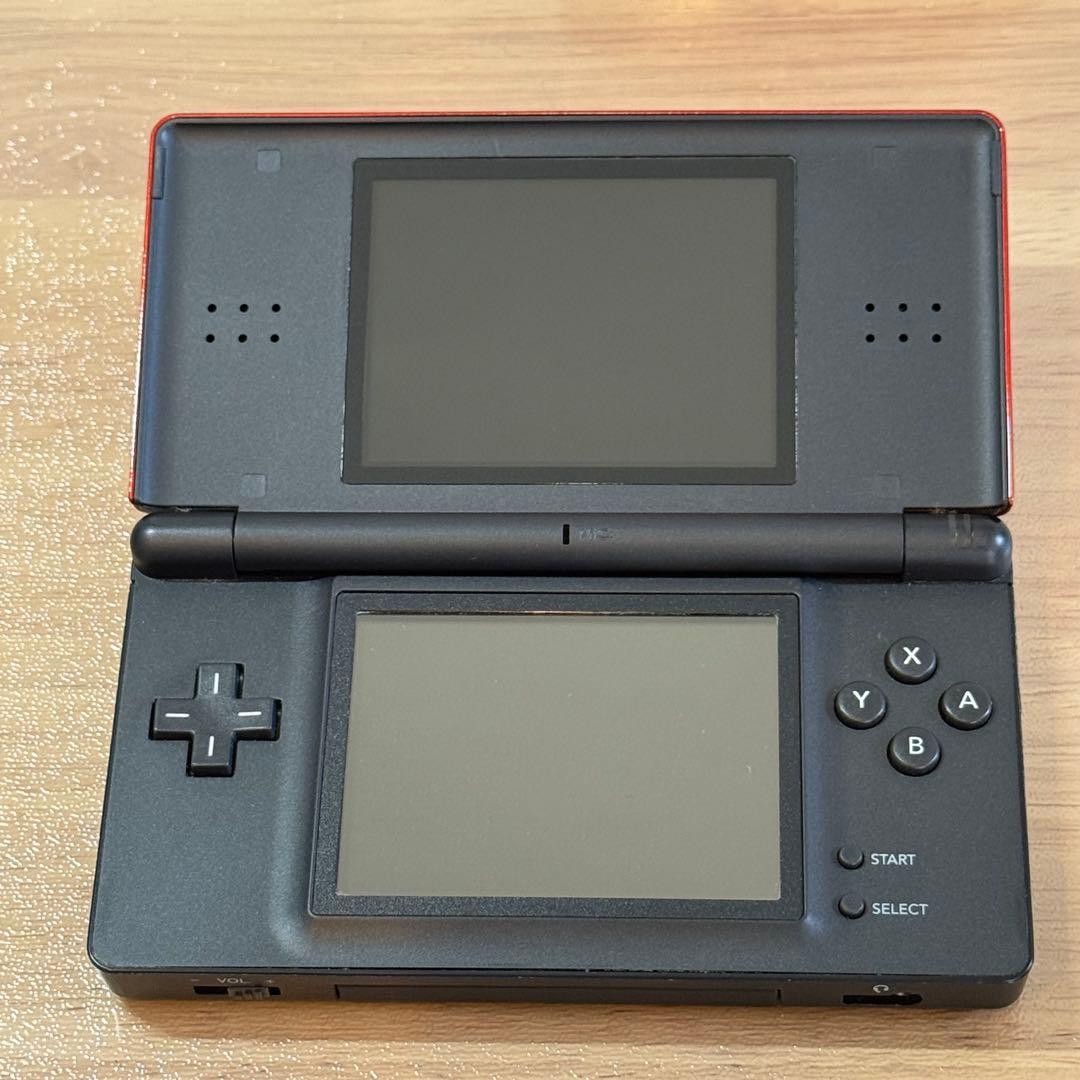 7-127 ニンテンドーDS LITE クリムゾン・レッド 箱付き