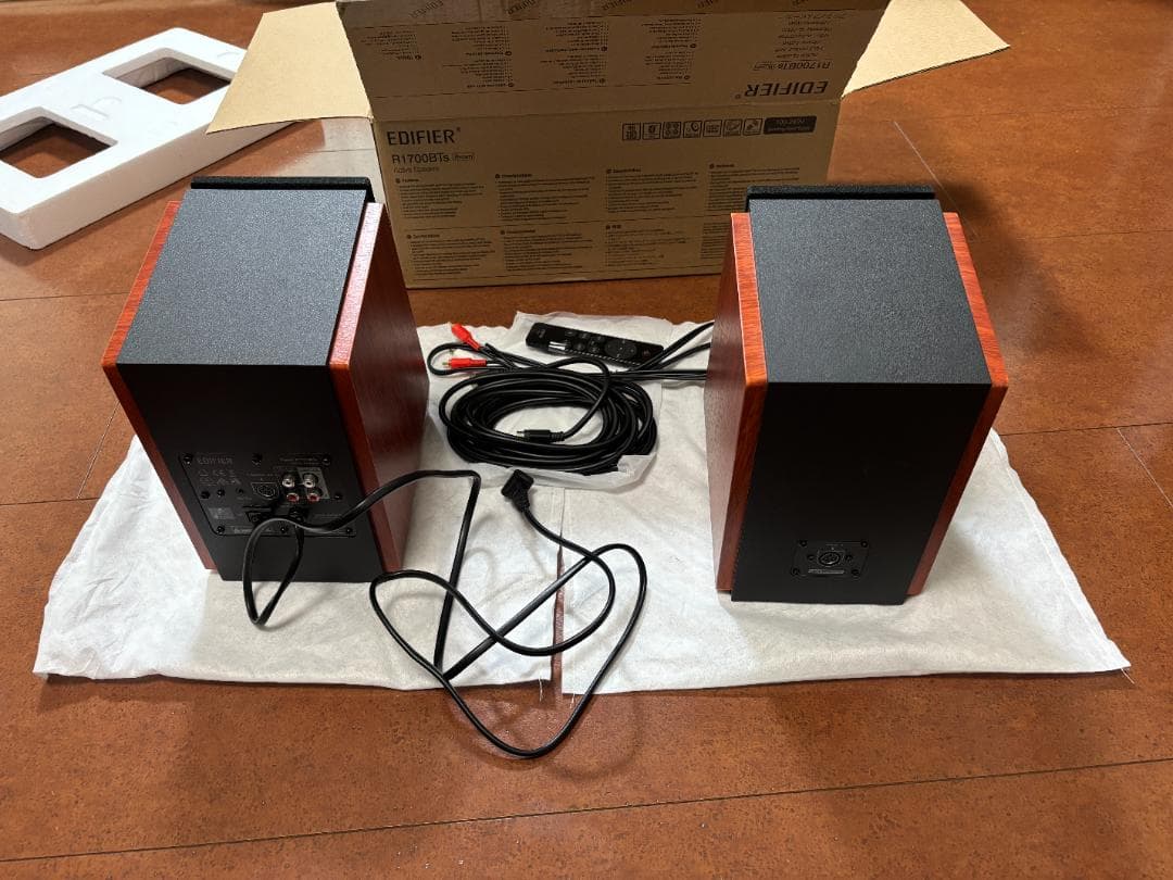 EDIFIER R1700BTs ブックシェルフスピーカー