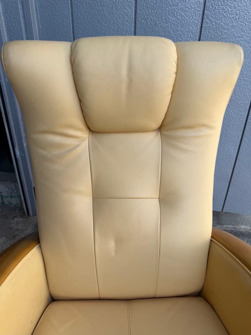 サリー　カリモク 本革 ラウンドリクライニングチェア オットマン スツール