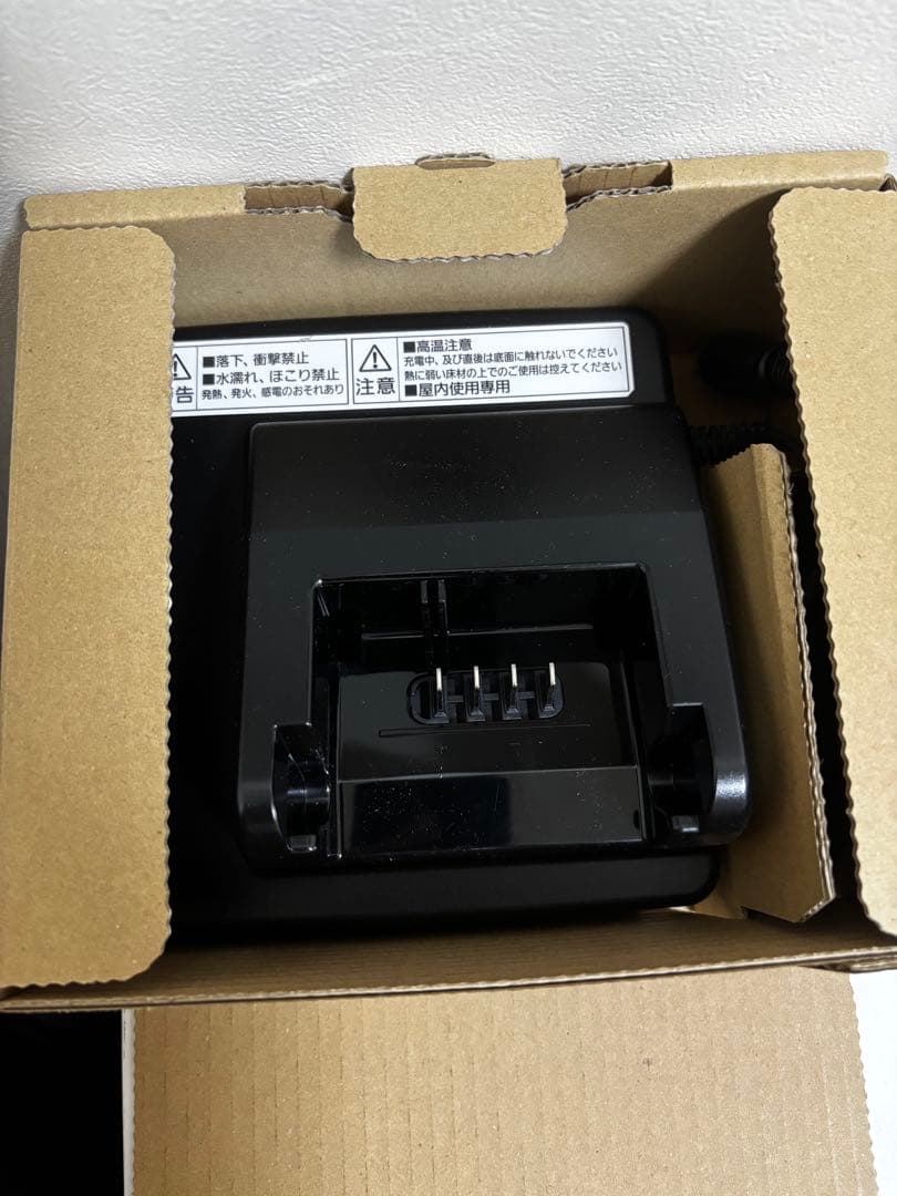 新品　Panasonic NKJ075Z バッテリー充電器