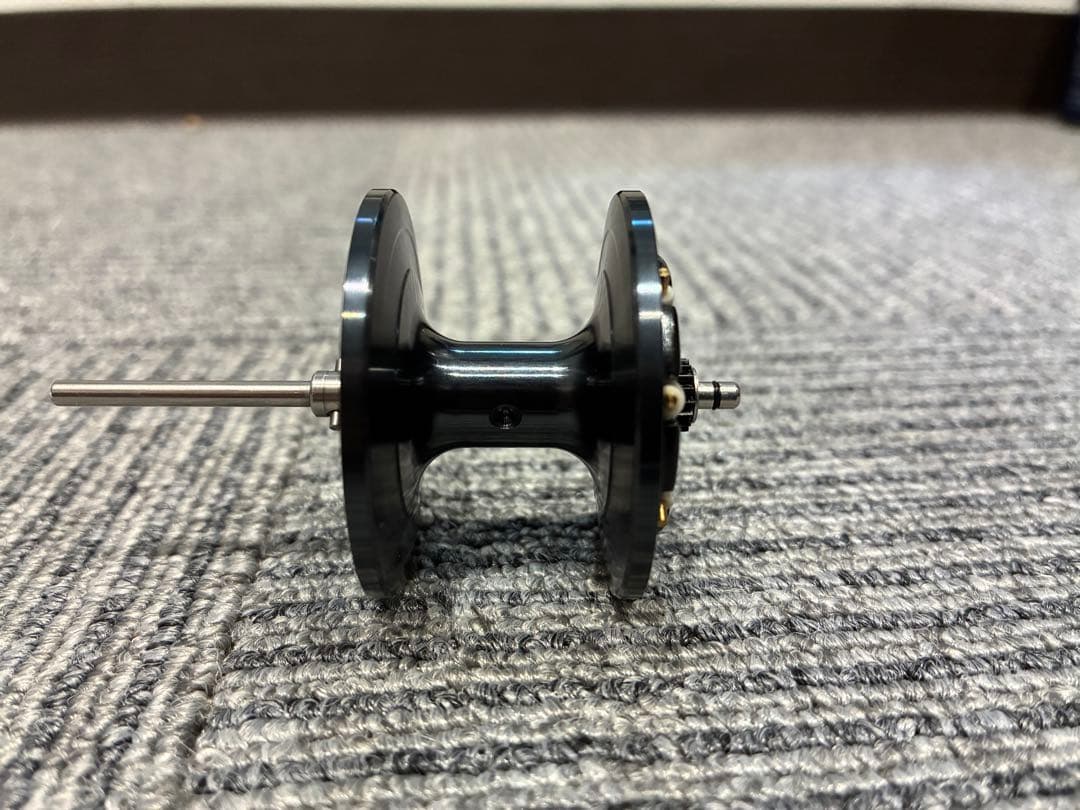 新品未使用　23カルカッタコンクエスト MD 300 純正スプール シマノ純正