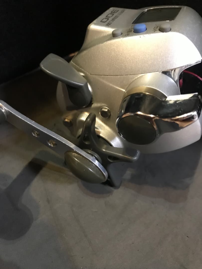 ダイワ　ハイパータナコン300 コード付き　傷あり