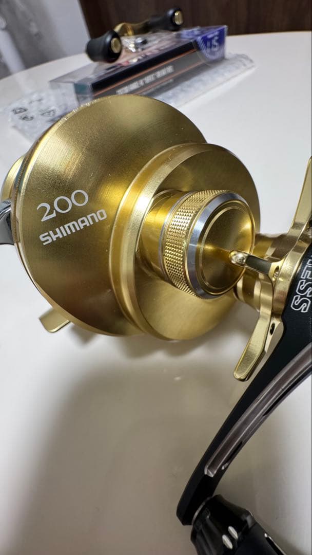 シマノ カルカッタコンクエスト200