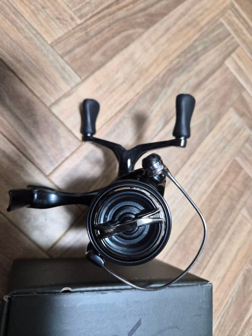 リール SHIMANO 24VANFORD C3000SDH