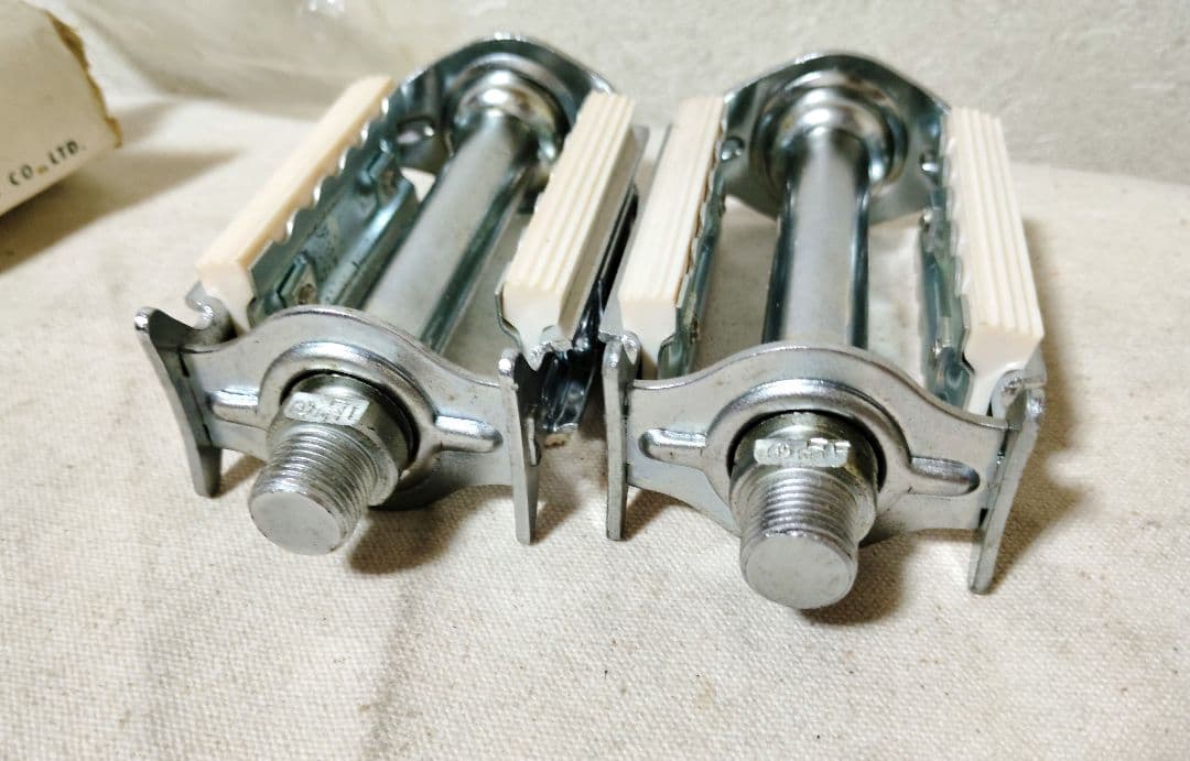 ※交渉中購入不可 新品 レトロ アライ ゴムペダル フラッシャー自転車 軽快車