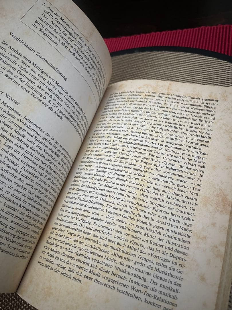 希少　Sprache und Musik Walther Dürr