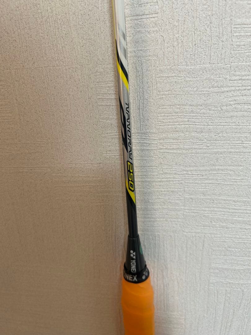 ヨネックス　バドミントンラケット ナノレイ250