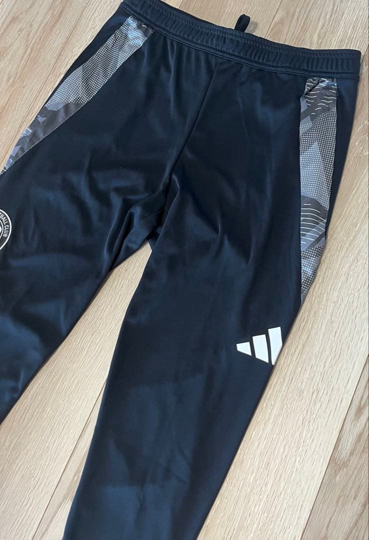 adidas セルティック　トレーニングパンツ　M 新品　サッカー　ジャージ