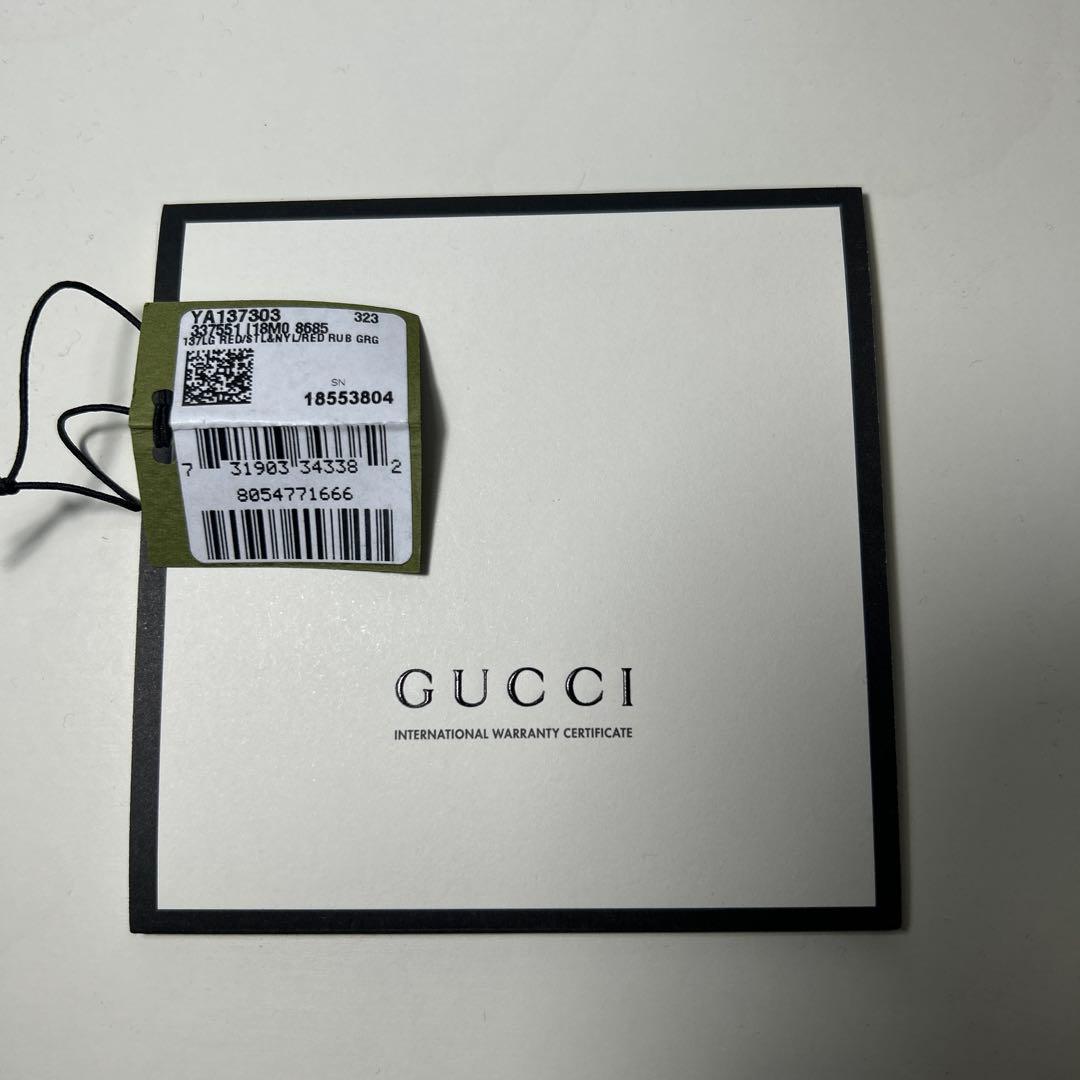 美品　GUCCI レッド ラバーベルト 時計