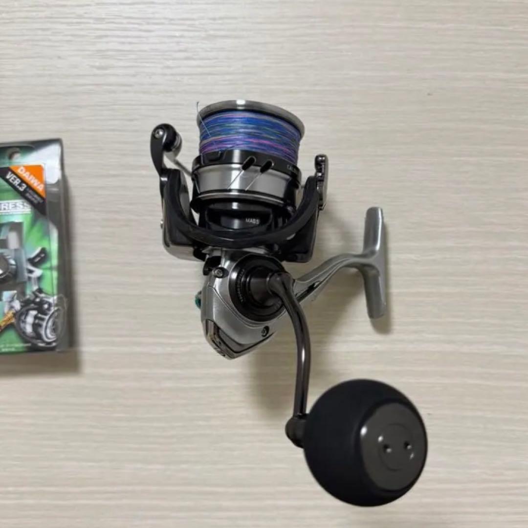 森*ん様 【数回投げただけ】ダイワ　18CALDIA LT 5000D-CXH