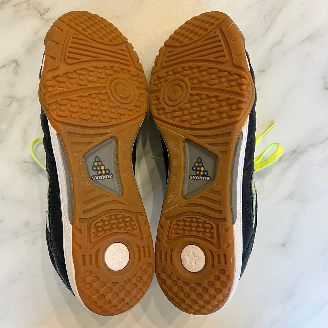 【SALE〜25日】 SVOLMEフットサル シューズ25.5cm 袋付き