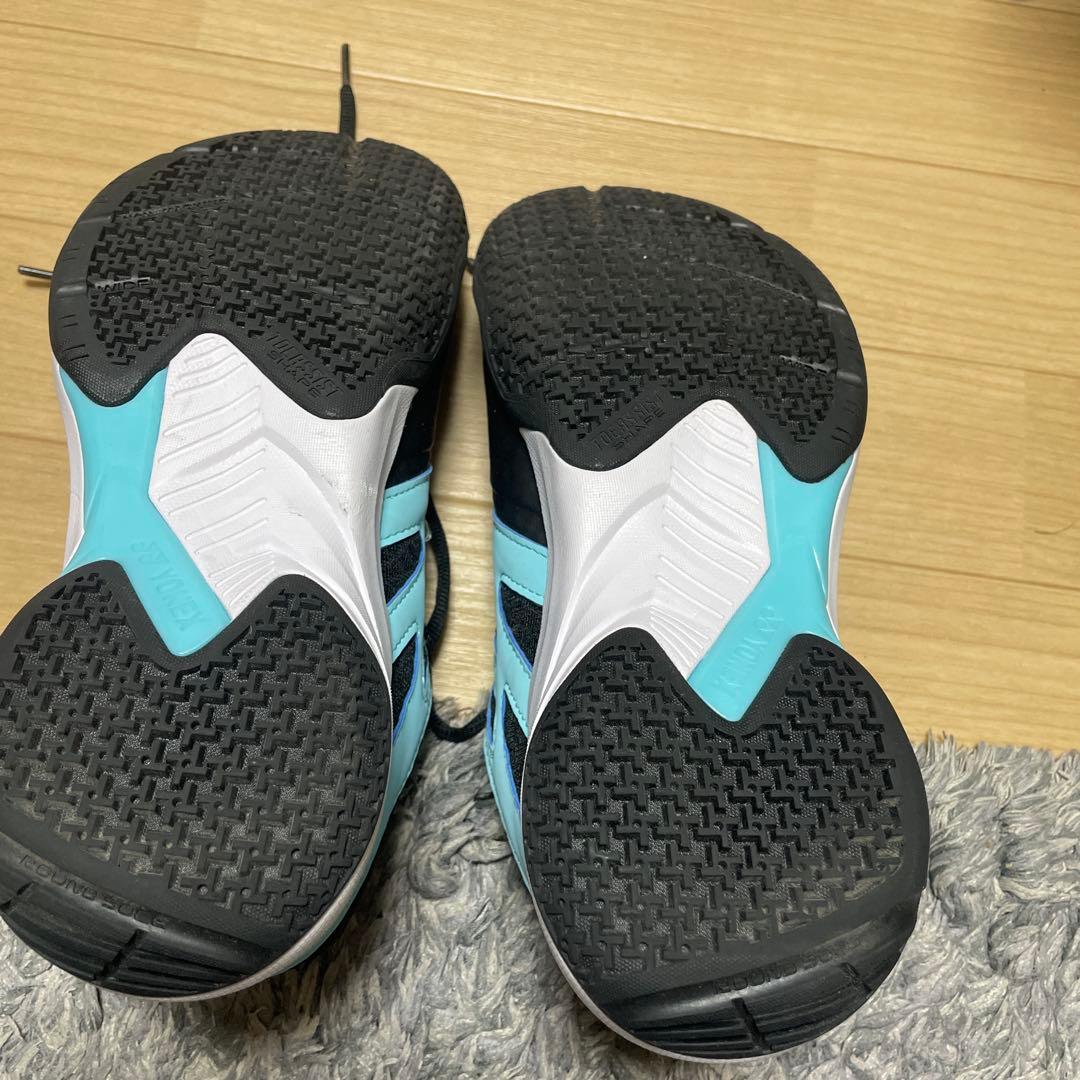 【本日限り値下げ】YONEX バドミントンシューズ 24.5cm
