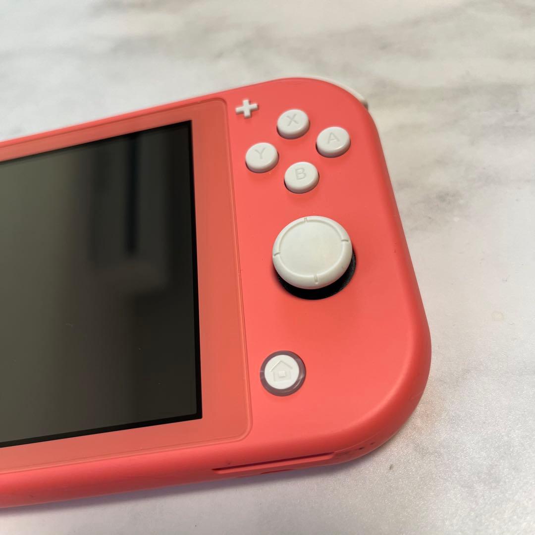 【匿名配送】　任天堂　スイッチライト　コーラルピンク　本体　SwitchLite