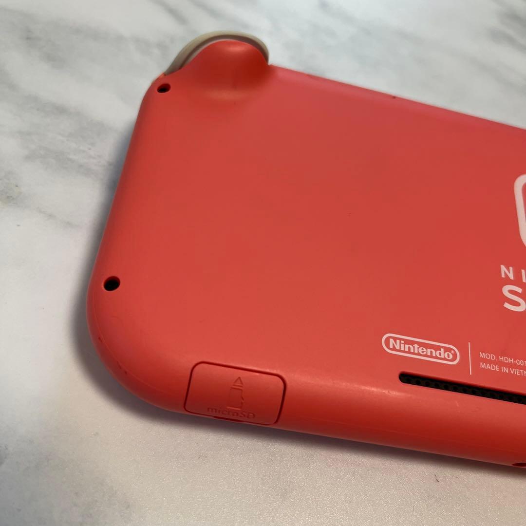 【匿名配送】　任天堂　スイッチライト　コーラルピンク　本体　SwitchLite