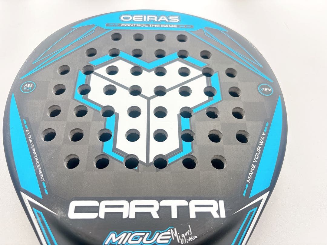 定価の半額以下！　新品未使用　パデルラケット　cartri パデル　ラケット