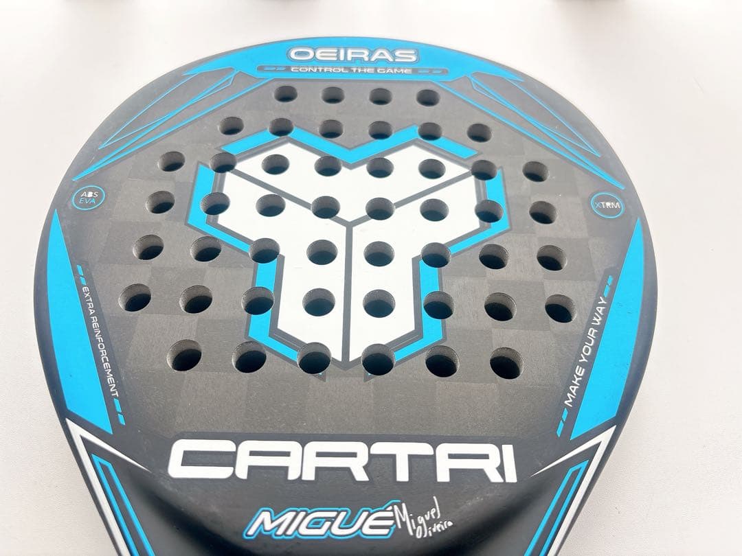 定価の半額以下！　新品未使用　パデルラケット　cartri パデル　ラケット