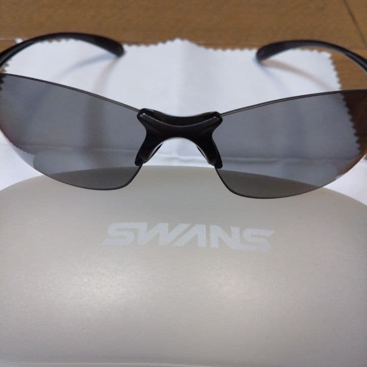 美品⭐SWANS⭐スポーツ⭐サングラス⭐ブラック⭐ケース付き⭐