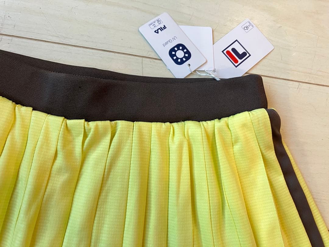 新品＊FILAフィラ＊イエロー×ブラウンの可愛いプリーツスコートM