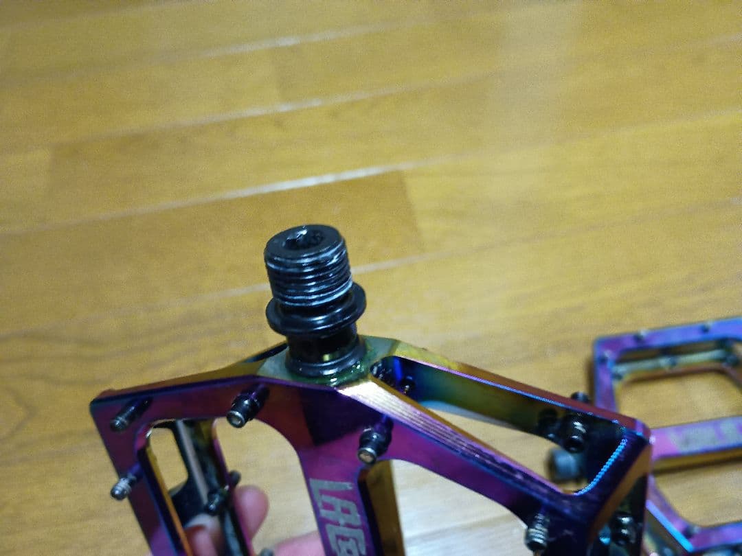 DMR VAULT LACON　フラットペダル マルチカラー MTB