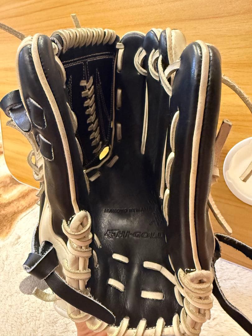 軟式兼硬式用投手用グローブ ハイゴールド