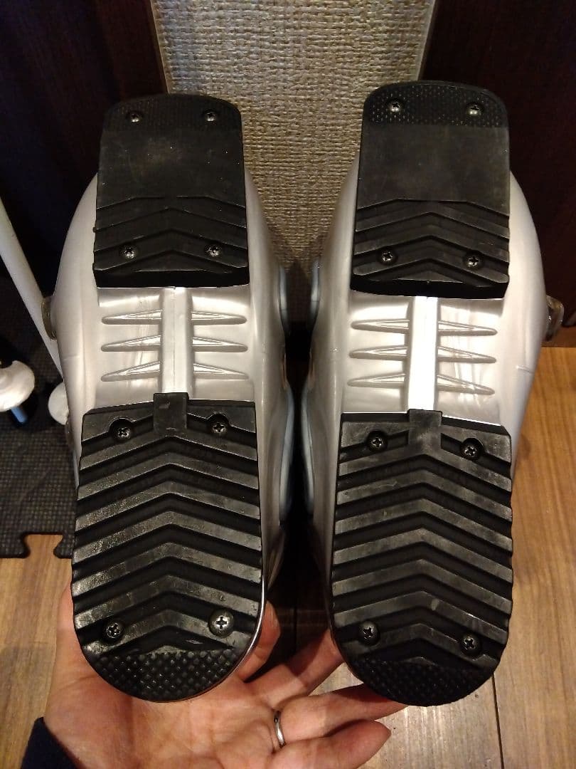 ハイエンド SALOMON 学生・レディース スキーセット メンテ・WAX済み✔