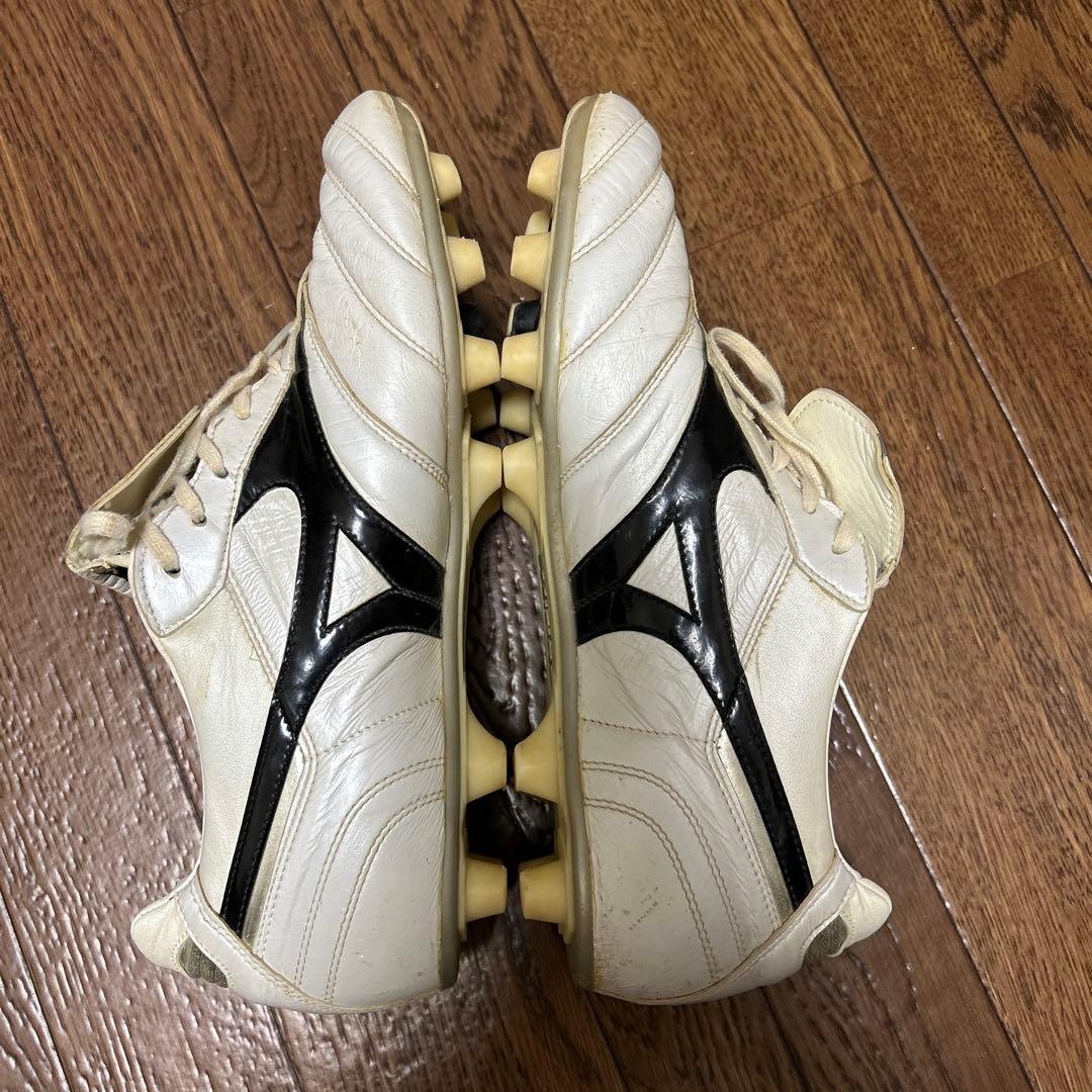 MIZUNOモレリア25周年記念モデル　28㎝