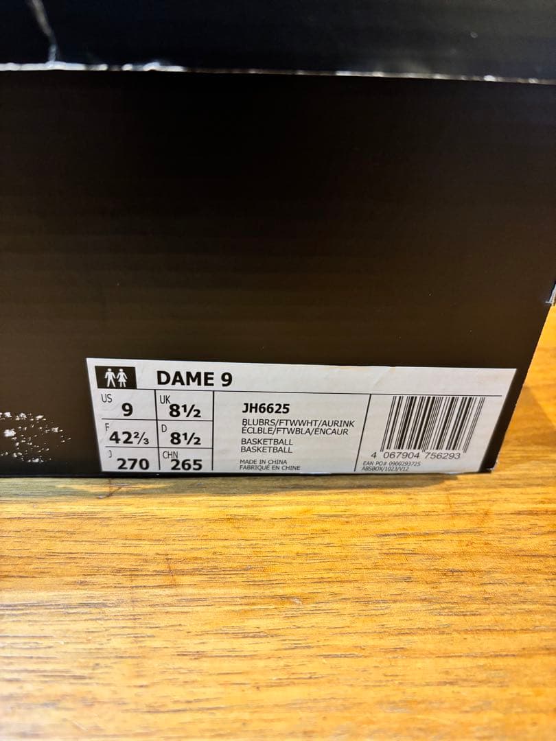 adidasアディダス　DAME9 デイム9