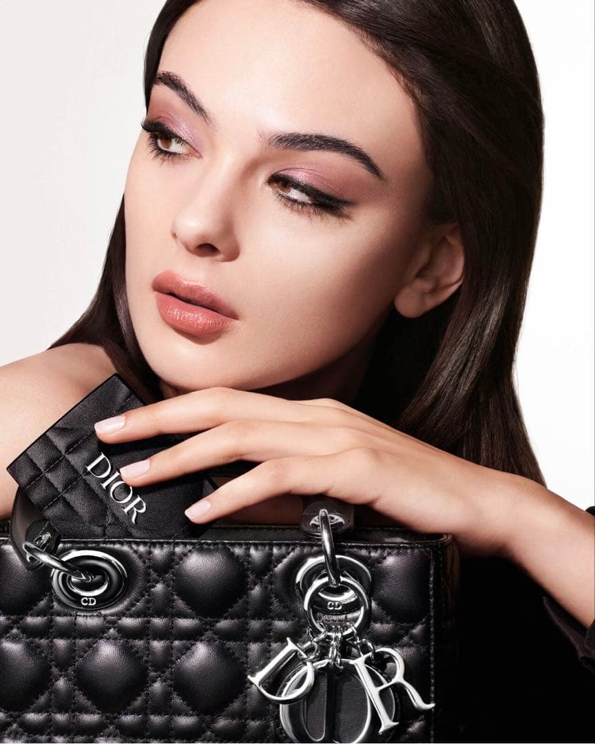 新品未開封ディオールショウサンククルール 855 ローズモアレ　限定品