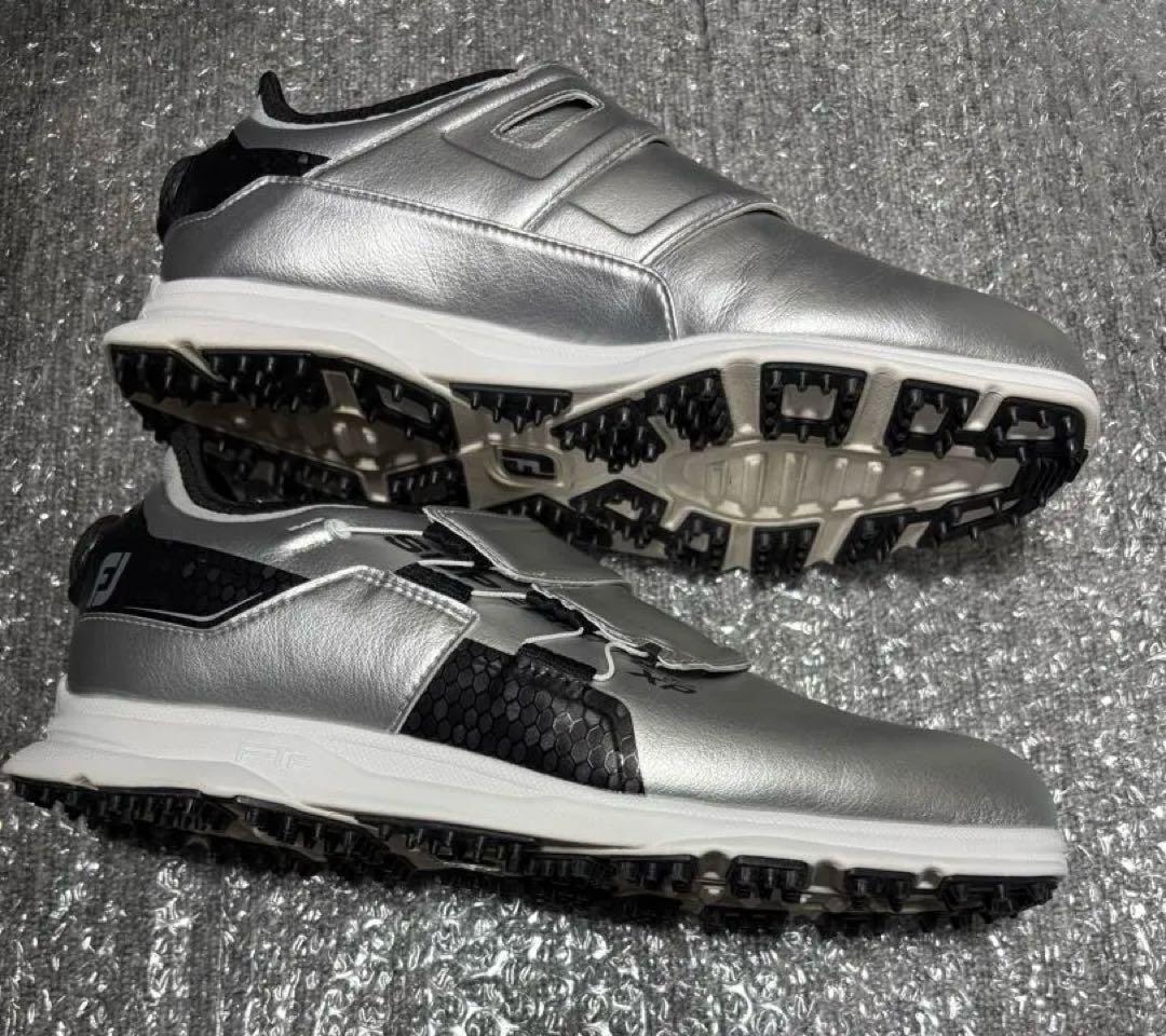 フットジョイ　ゴルフシューズ スーパーライトXP シルバー boa スパイクレス