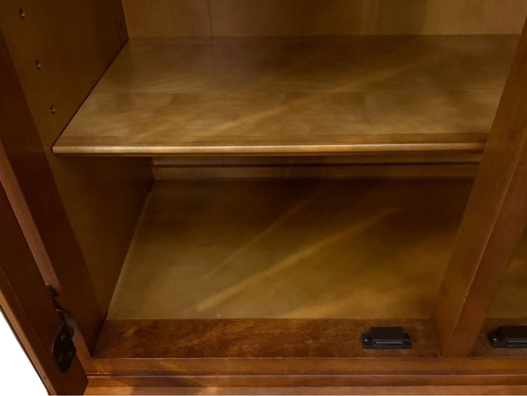 ◯横浜ダニエル Daniel キャビネット 飾り棚 リビングボード 収納棚