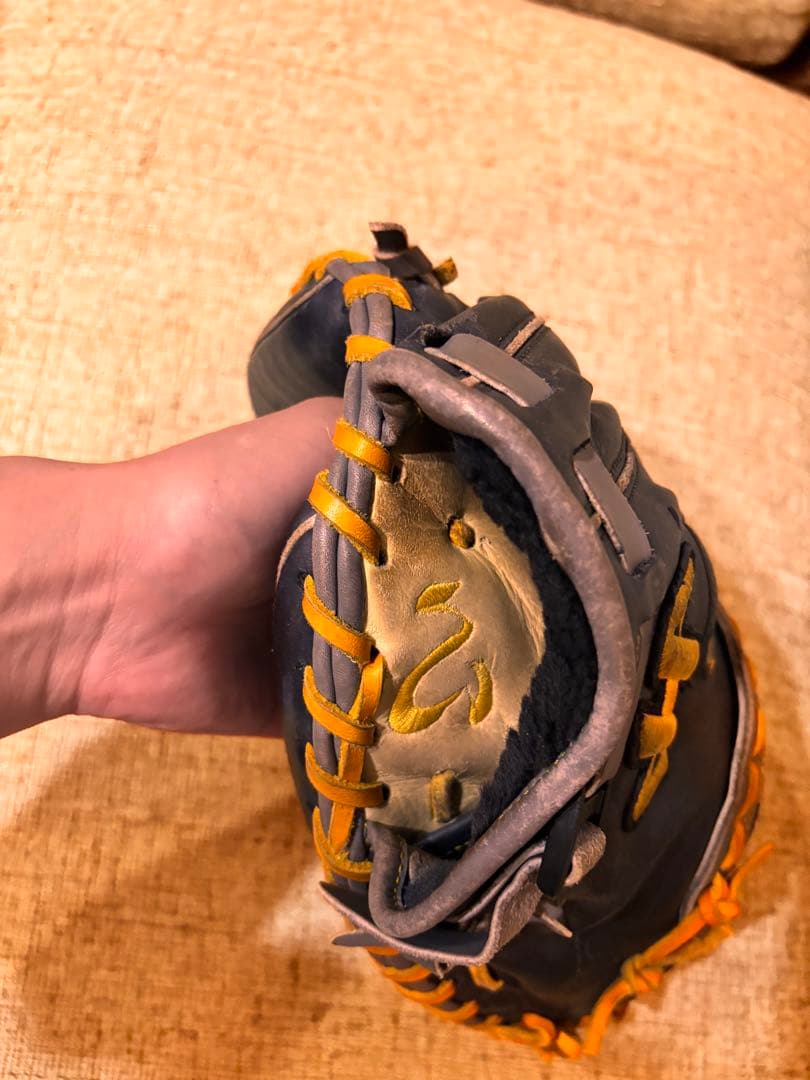 ハタケヤマ　軟式キャッチャーミット【右投げ用】