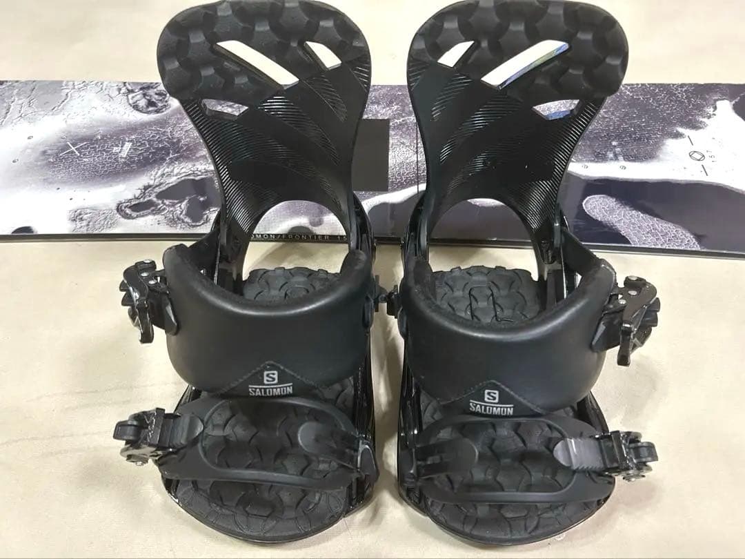 高年式サロモン スノーボード3点セット　157 +ビンディング+ボードケース