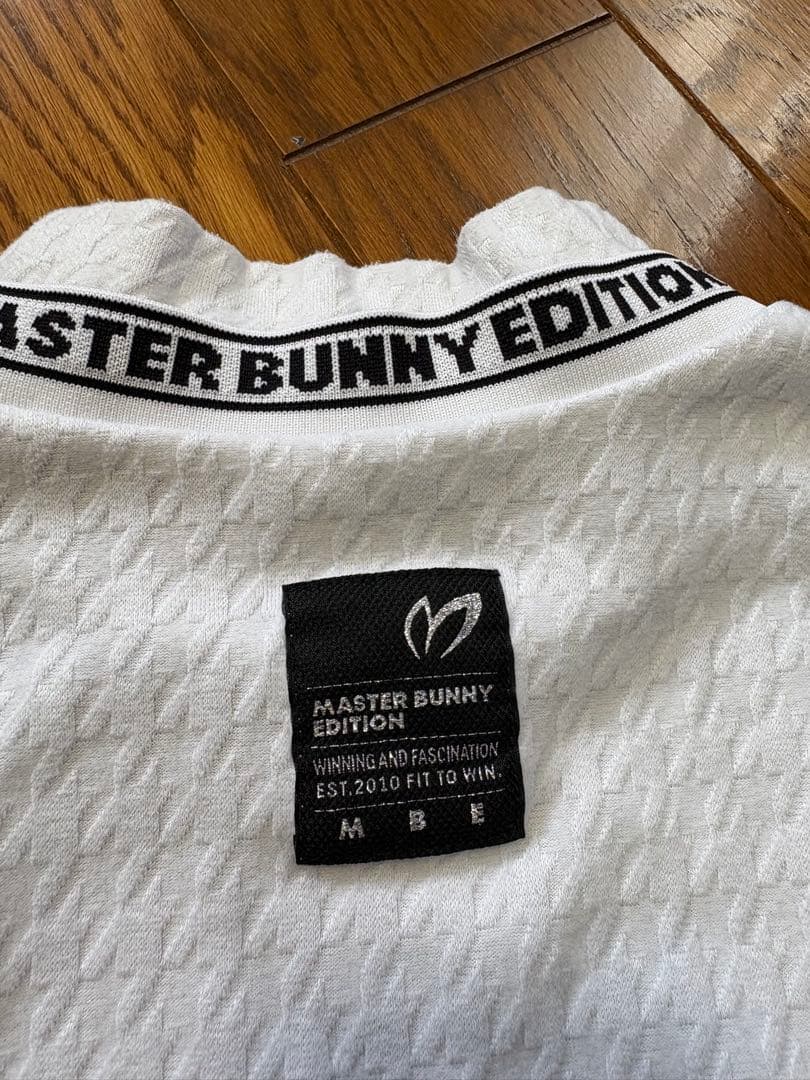 MASTER BUNNY EDITION パーリーゲイツ　ゴルフシャツ　サイズ4