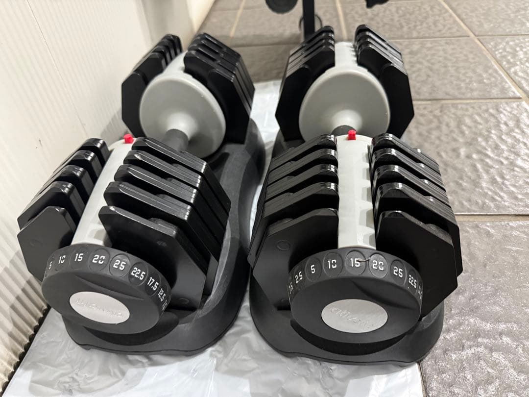 直接取引限定ATIVAFIT 可変式ダンベル25kg 2個セットとベンチ