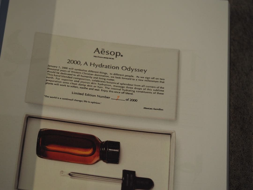 Aesop ハードカバー　洋書　本