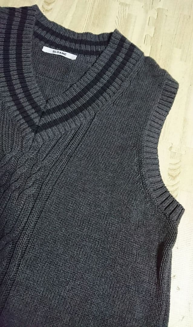 人気【スローン】チルデンコットンニットベスト★定価26,400円★チャコール 灰