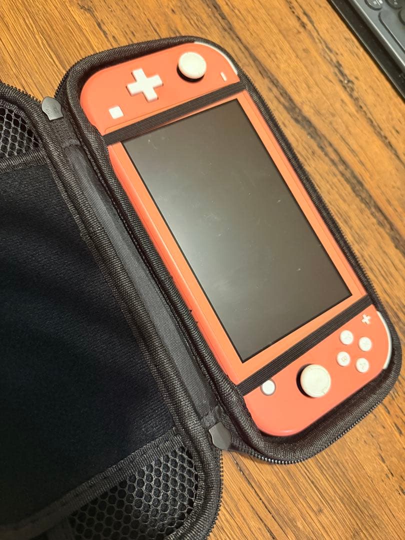 Nintendo Switch Lite ニンテンドースイッチ ピンク ケース
