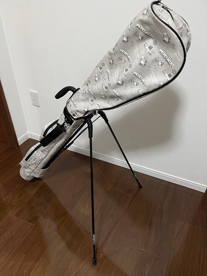 ディズニー セルフスタンド クラブケース Disney100 モノクロタイプ