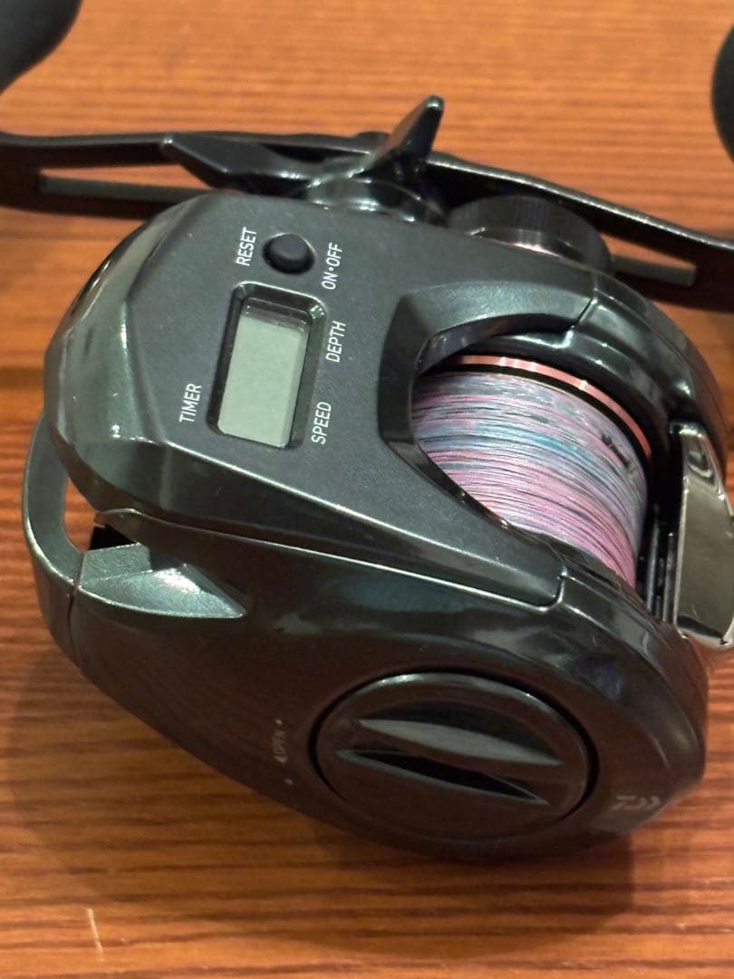 現行機種25 紅牙　RX IC 150P 右 ベイトリール 鯛ラバ ダイワ