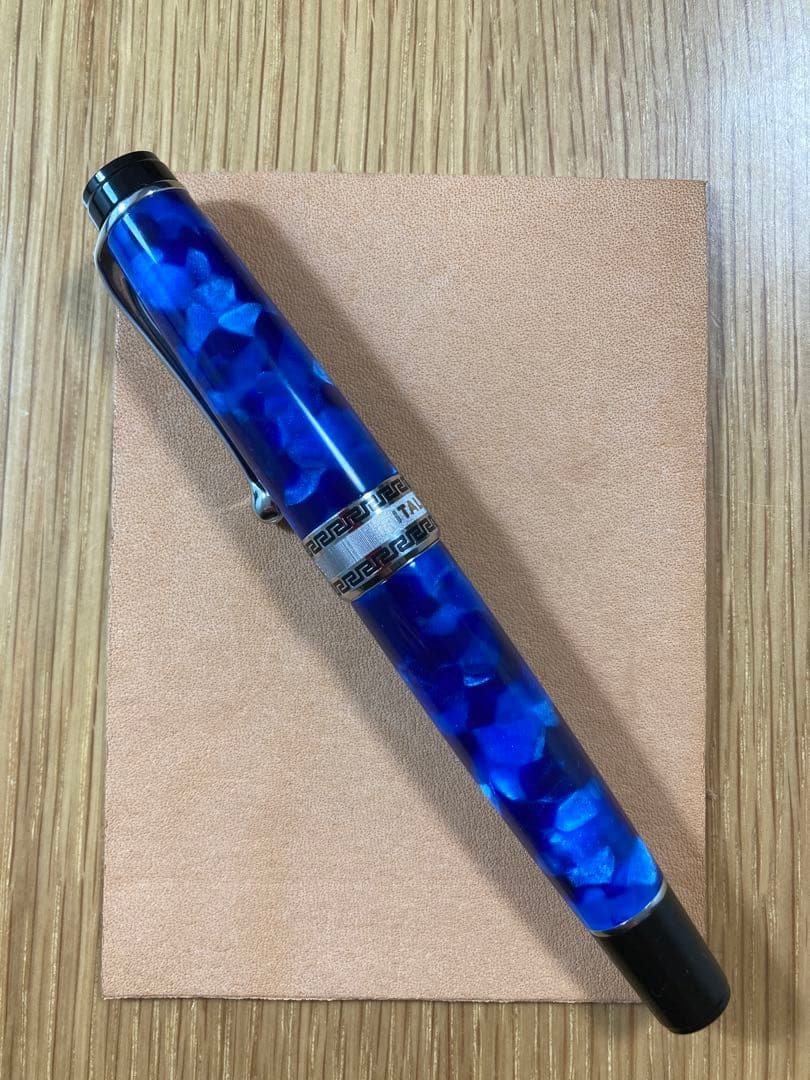 大幅値下げ！アウロラ 万年筆 青 14K金 Mニブ